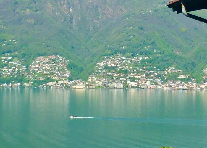 Rustico In Gambarogno Maggiore 度假居 *